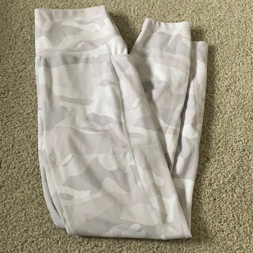 White camo leggings